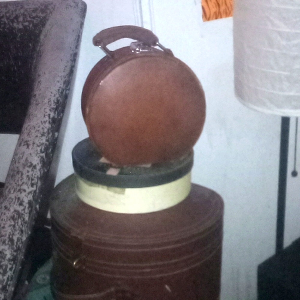 Vintage leather circle purse